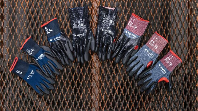 Produktnyheter: Ejendals lanserar 8 nya TEGERA® Oil Grip-handskar