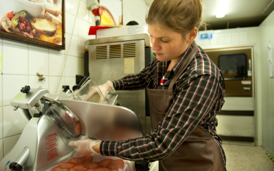 Unga möter ökad olycksrisk och psykisk utmattning i arbetet